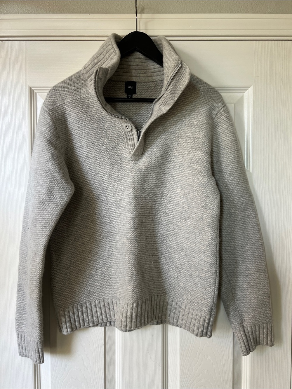 GAP Button Pullover Sweater - Light Gray